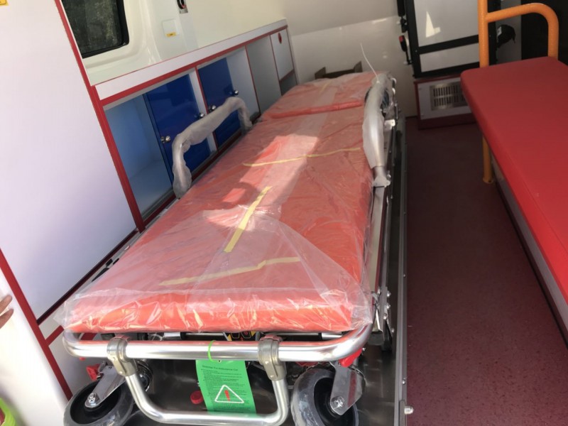 国六救护车 高端奔驰救护车厂家销售15271321777